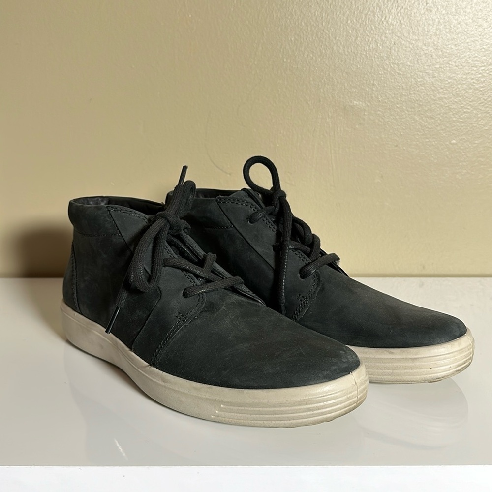 Ecco black suede lace up Chukka boots size 40 (men 7)
